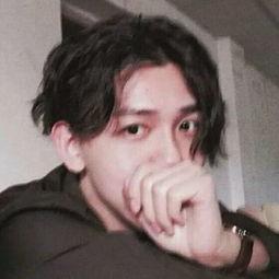 娛樂吃瓜的頭像男真人,男真人生吃瓜背后的故事