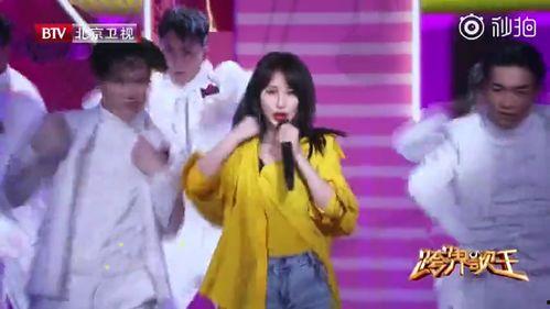 娛樂圈夫婦吃瓜視頻,吃瓜視頻揭秘甜蜜日常