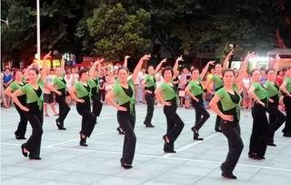 娛樂(lè)吃瓜醬廣場(chǎng)舞,娛樂(lè)吃瓜醬帶你領(lǐng)略全民運(yùn)動(dòng)風(fēng)采