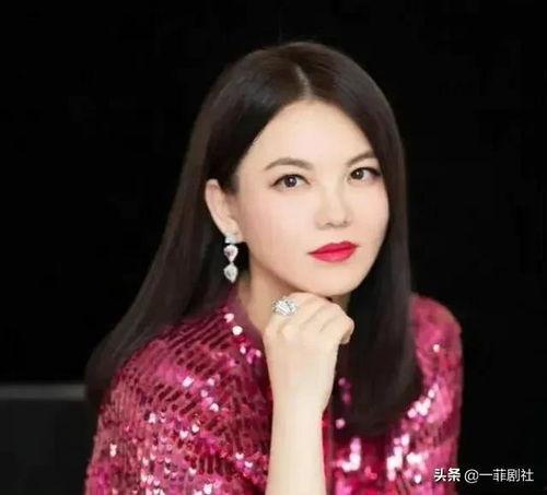 娛樂(lè)圈吃瓜必備圖女明星,揭秘女明星們的時(shí)尚穿搭與魅力瞬間