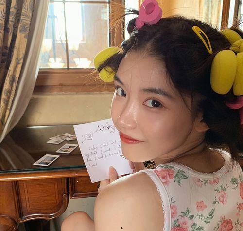 吃瓜娛樂微博頭像女的,揭秘吃瓜娛樂界女神微博頭像背后的故事