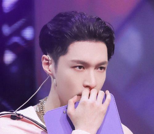 吃瓜娛樂華晨宇是誰,吃瓜娛樂界的音樂奇才