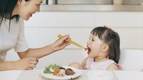 娛樂吃瓜君小孩吐奶,溫馨家庭瞬間變焦點(diǎn)