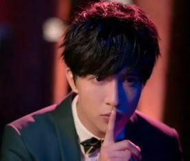 薛之謙娛樂(lè)主播吃瓜,吃瓜現(xiàn)場(chǎng)笑料百出