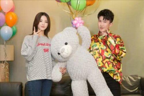 娛樂圈水太深準備吃瓜,揭秘水太深，吃瓜群眾如何應對