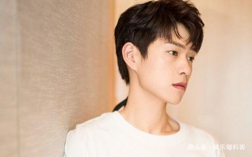 王源吃瓜爆料娛樂,娛樂圈幕后真相大揭秘