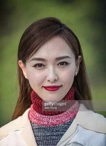 娛樂(lè)吃瓜君化妝師百度云,百度云助力打造明星妝容