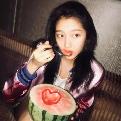 關(guān)曉彤娛樂(lè)吃瓜圖片大全,盤(pán)點(diǎn)那些讓人捧腹大笑的幕后花絮