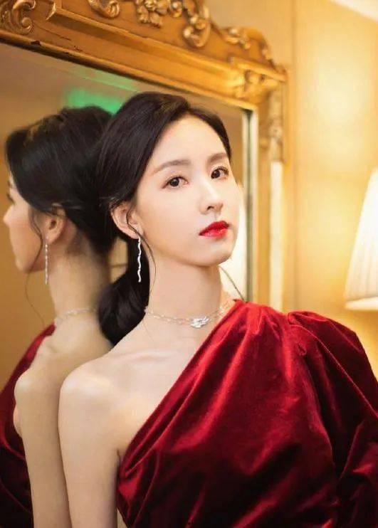 娛樂吃瓜錦鯉女星,娛樂吃瓜界的璀璨明星