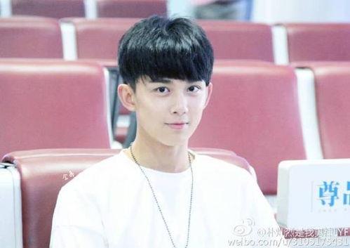 娛樂吃瓜君吳磊熱巴花絮,甜蜜互動引網(wǎng)友熱議