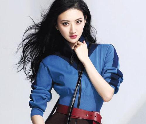 吃瓜她進(jìn)娛樂圈卻紅了,她的逆襲之路