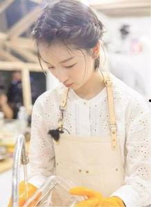 娛樂吃瓜君周冬雨,娛樂圈的“吃瓜”女王，揭秘明星幕后故事