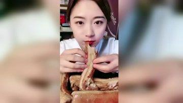 娛樂吃瓜醬中國女人,揭秘中國女性在娛樂界的“吃瓜”現(xiàn)象